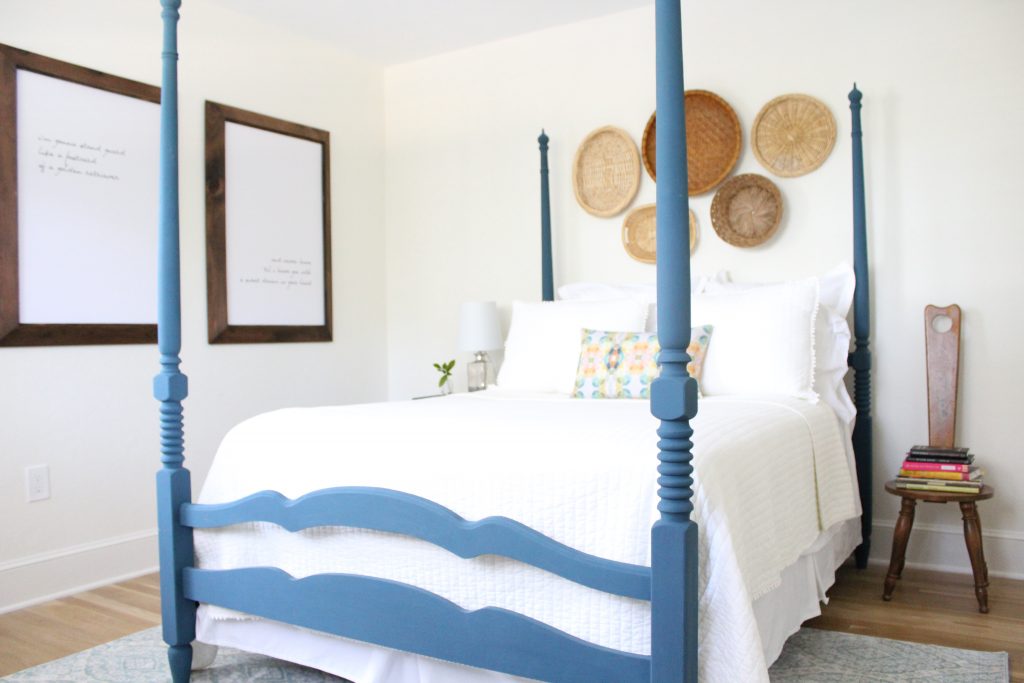 blue four poster bed