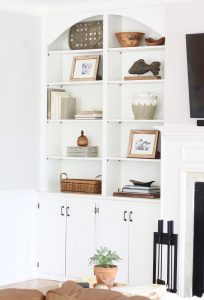 Four Easy Tips for Decorating Built In Shelves | Our Hammock House